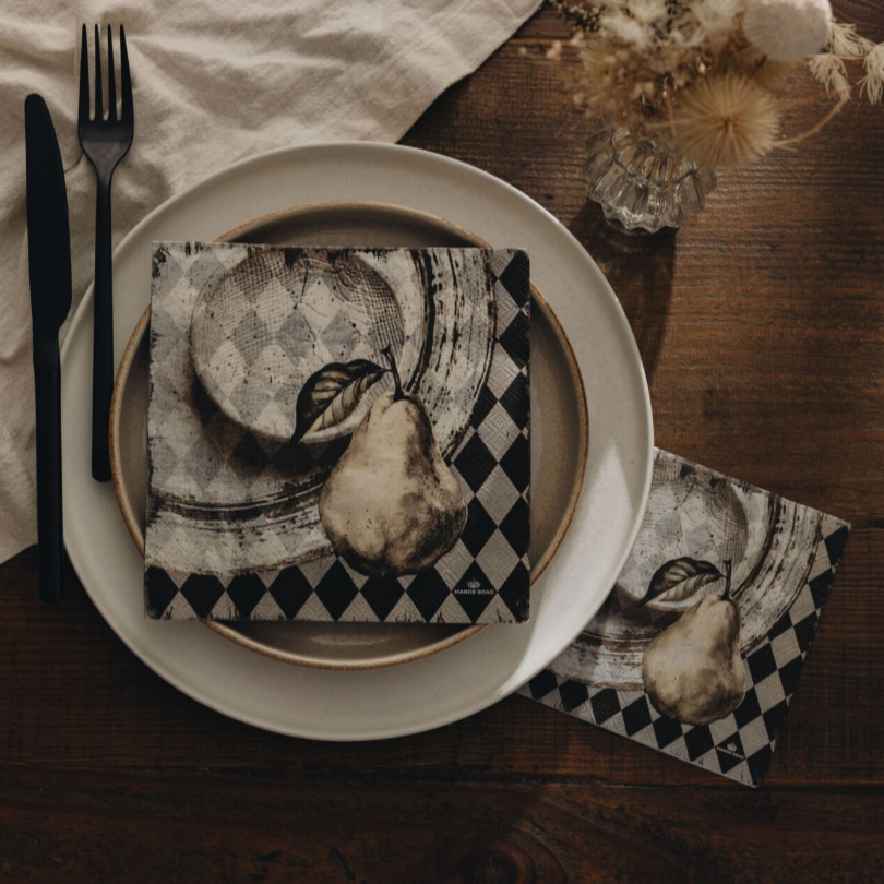 Pear & Plate Napkins - LUNCHEON