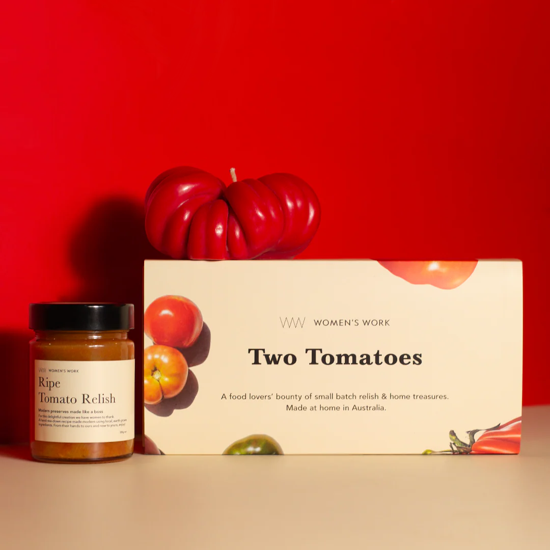 Two Tomatoes - A Relish & Candle Gift Set GRANDE
