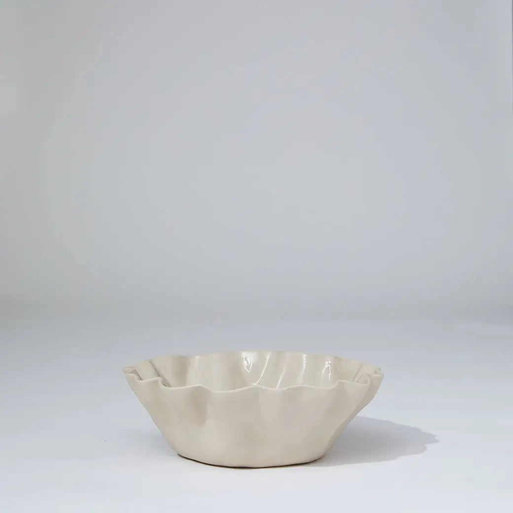 Ruffle Bowl - Chalk White (M)