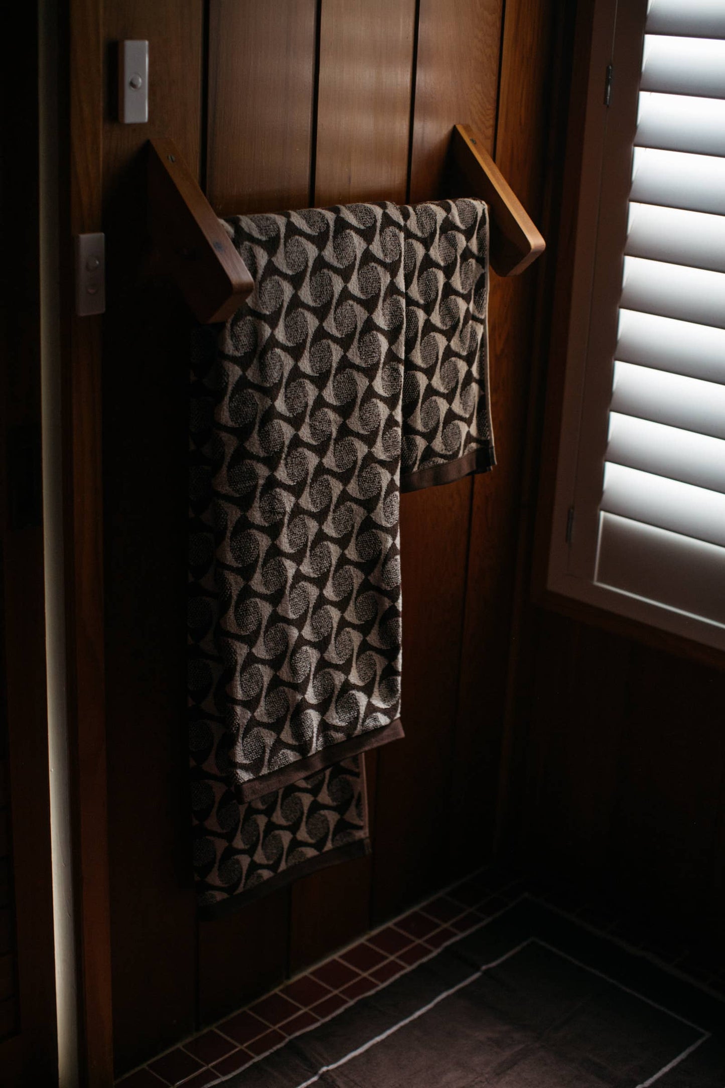 Hand Towel - Rio in Chocolate Brown