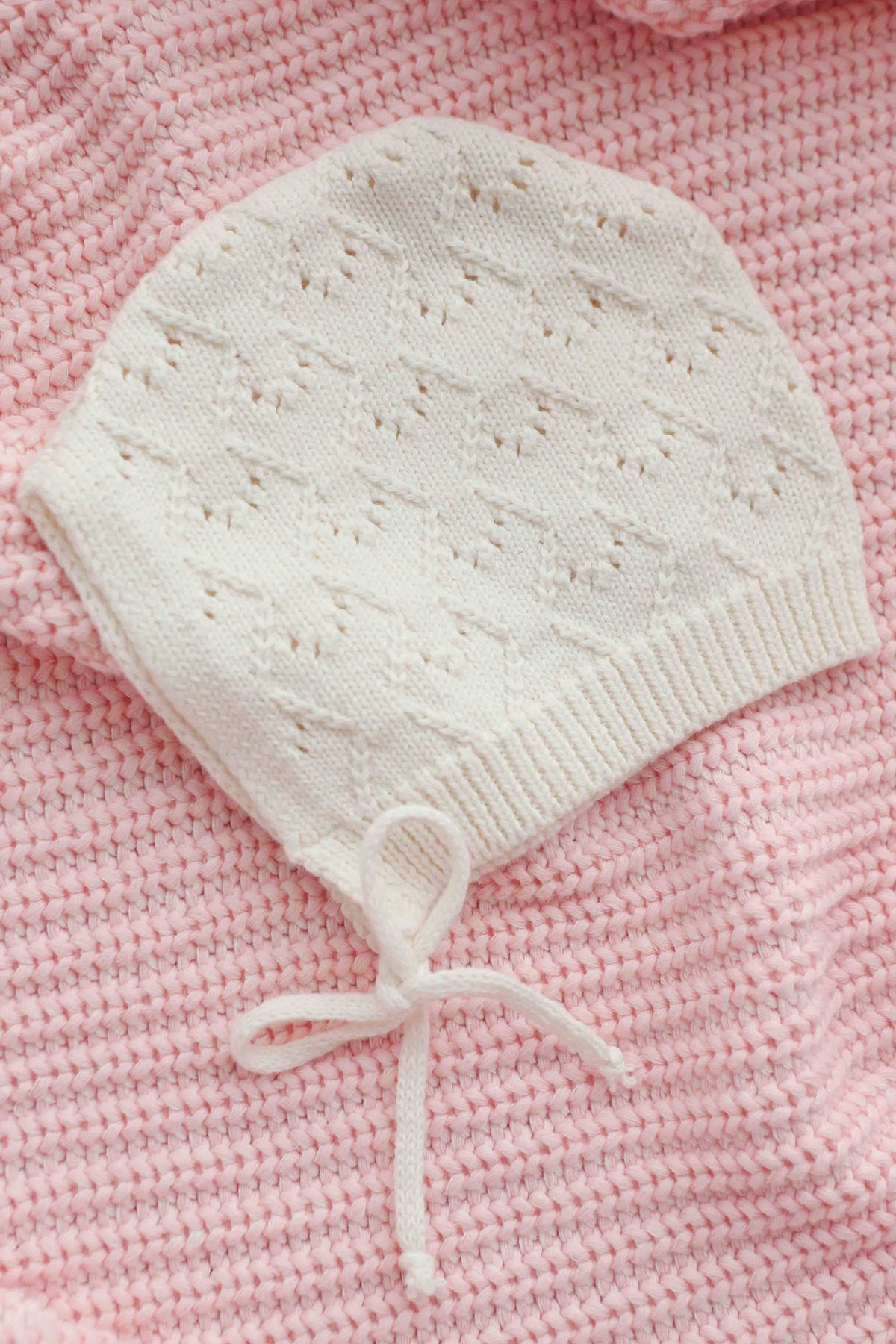 Mila Pointelle Bonnet - Snow (3-6M)