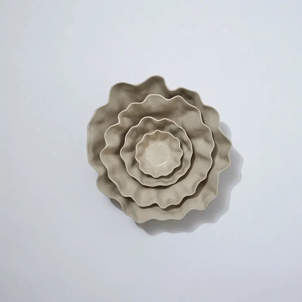 Ruffle Bowl - Chalk White (L)
